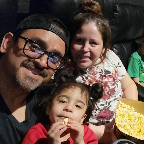 Meet your Posher, Eddie & Cash - Picture 2 of 2